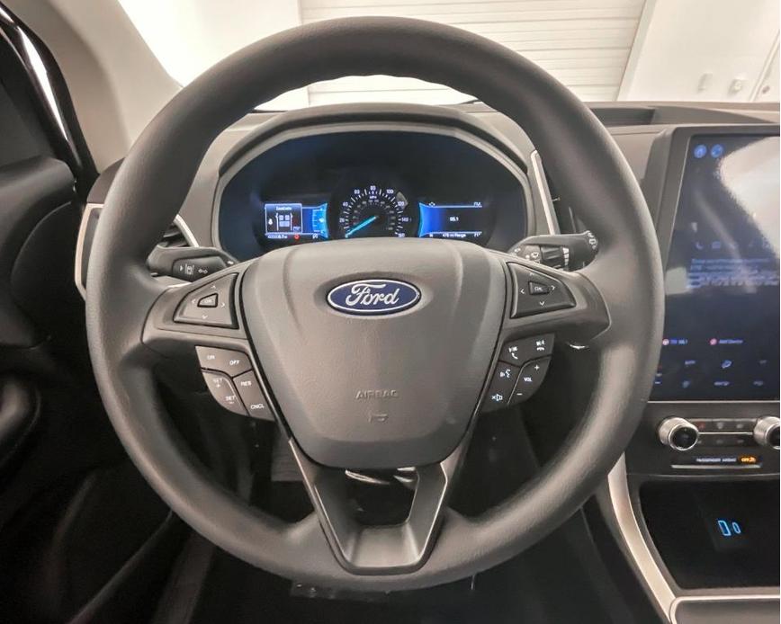 new 2024 Ford Edge car, priced at $35,019