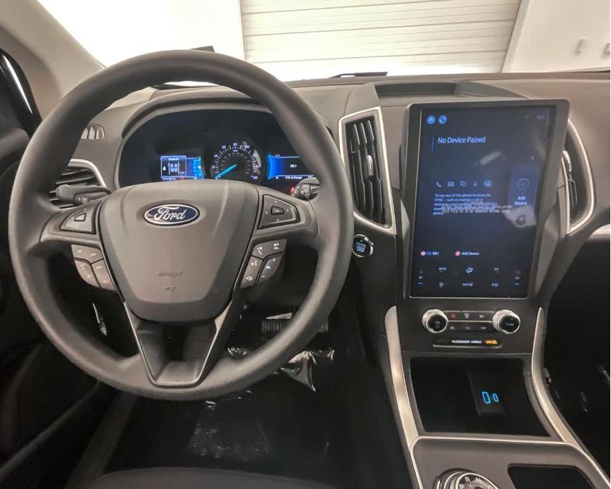 new 2024 Ford Edge car, priced at $35,019