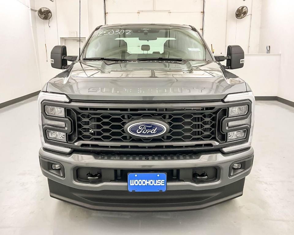 new 2025 Ford F-250 car, priced at $71,244