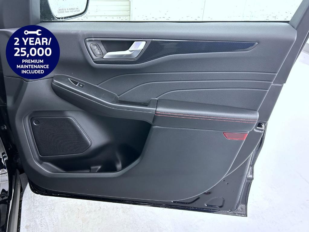 new 2025 Ford Escape car, priced at $26,250