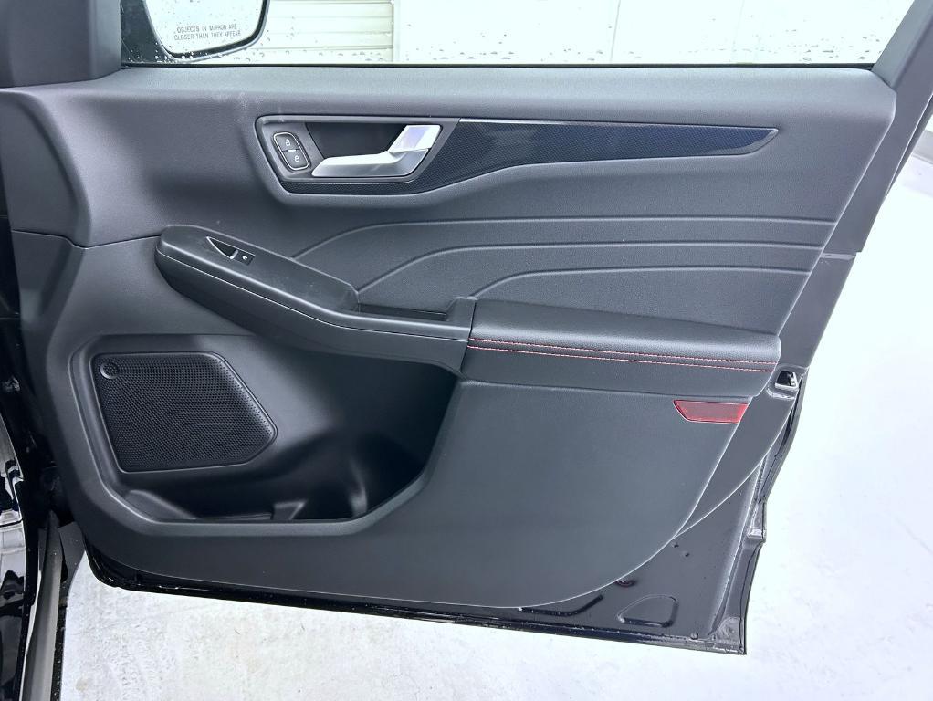 new 2025 Ford Escape car, priced at $31,233