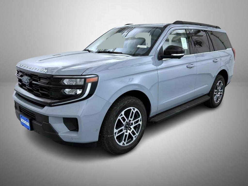 new 2025 Ford Expedition car, priced at $71,024