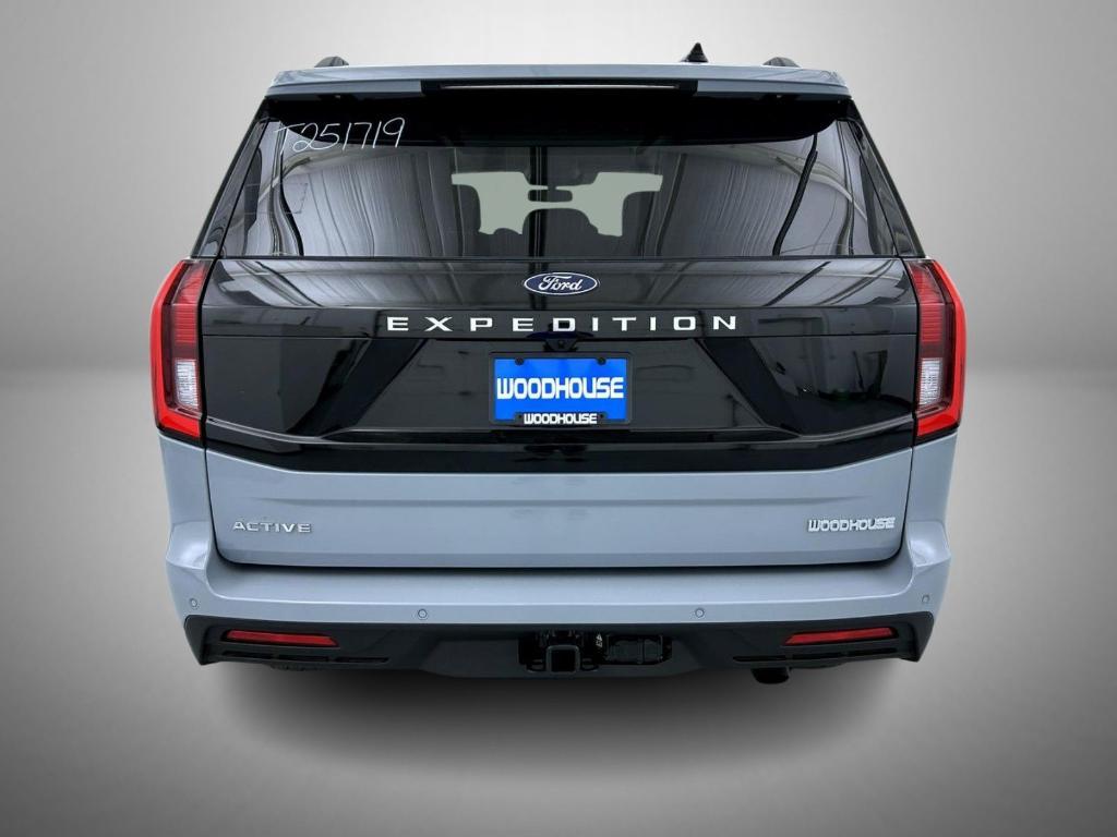 new 2025 Ford Expedition car, priced at $71,024