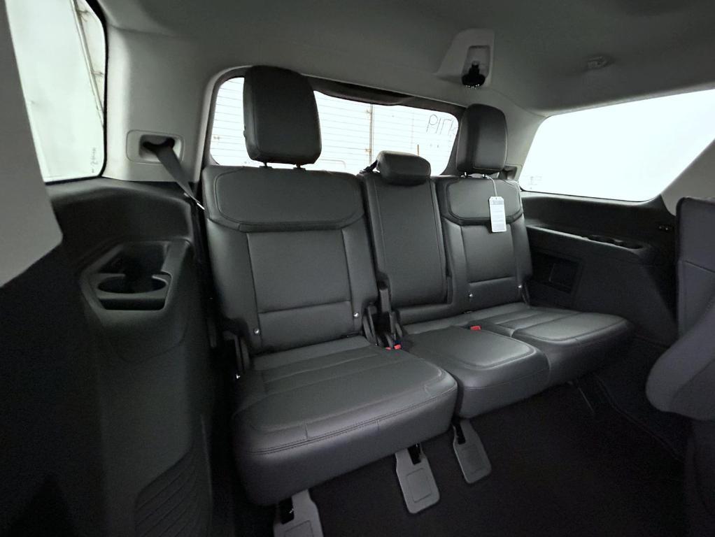 new 2025 Ford Expedition car, priced at $71,024