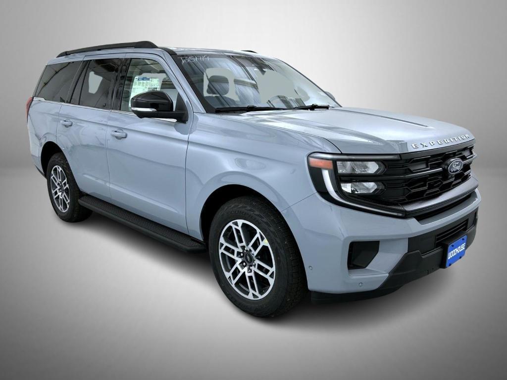 new 2025 Ford Expedition car, priced at $71,024