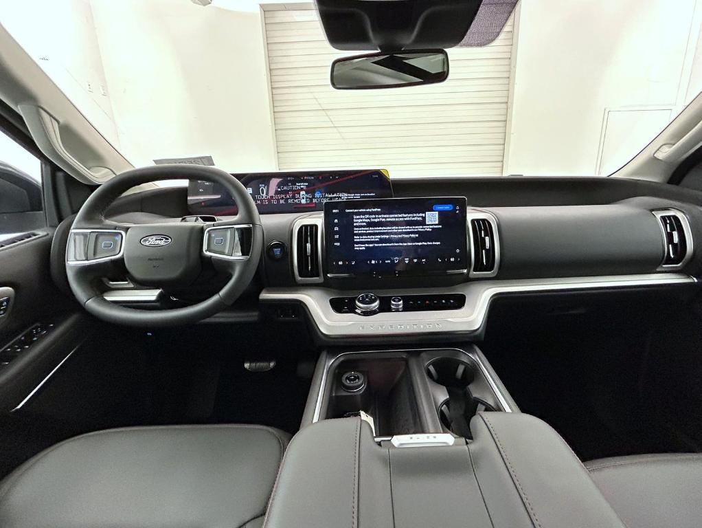 new 2025 Ford Expedition car, priced at $71,024