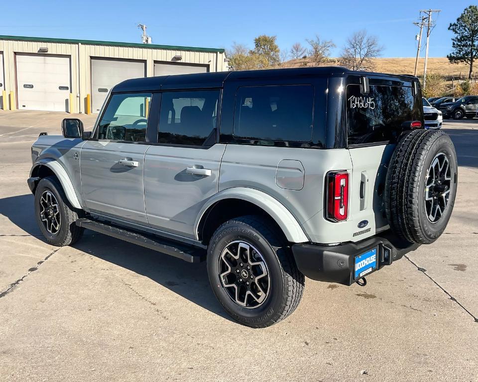 new 2024 Ford Bronco car, priced at $50,209