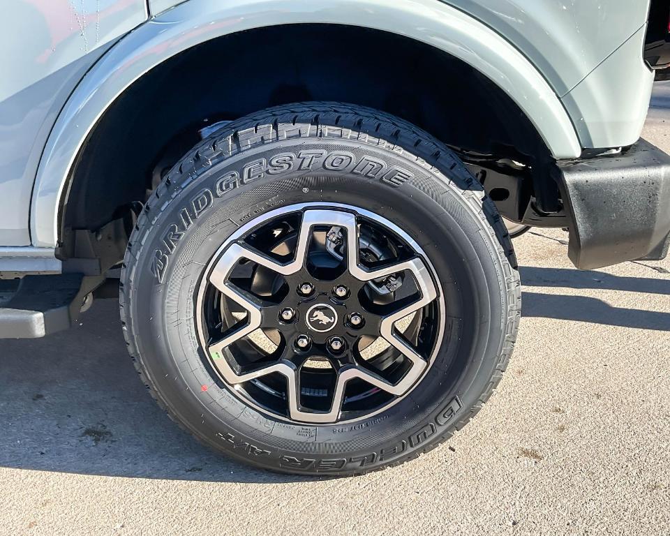 new 2024 Ford Bronco car, priced at $50,209