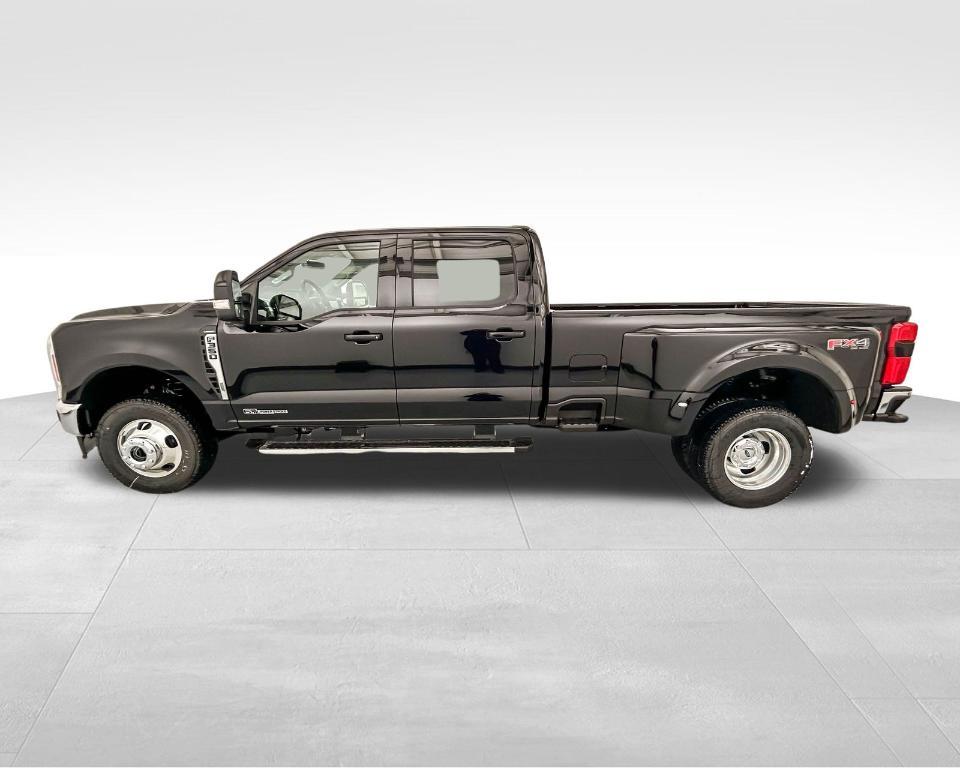 new 2025 Ford F-350 car, priced at $82,499