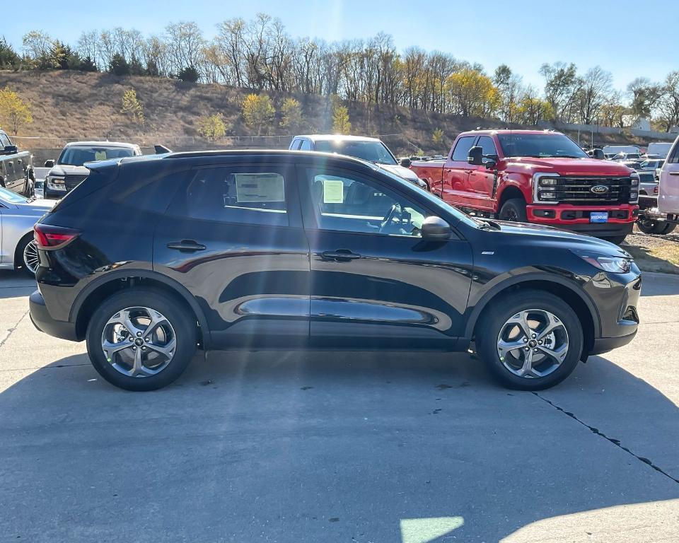 new 2025 Ford Escape car, priced at $32,014