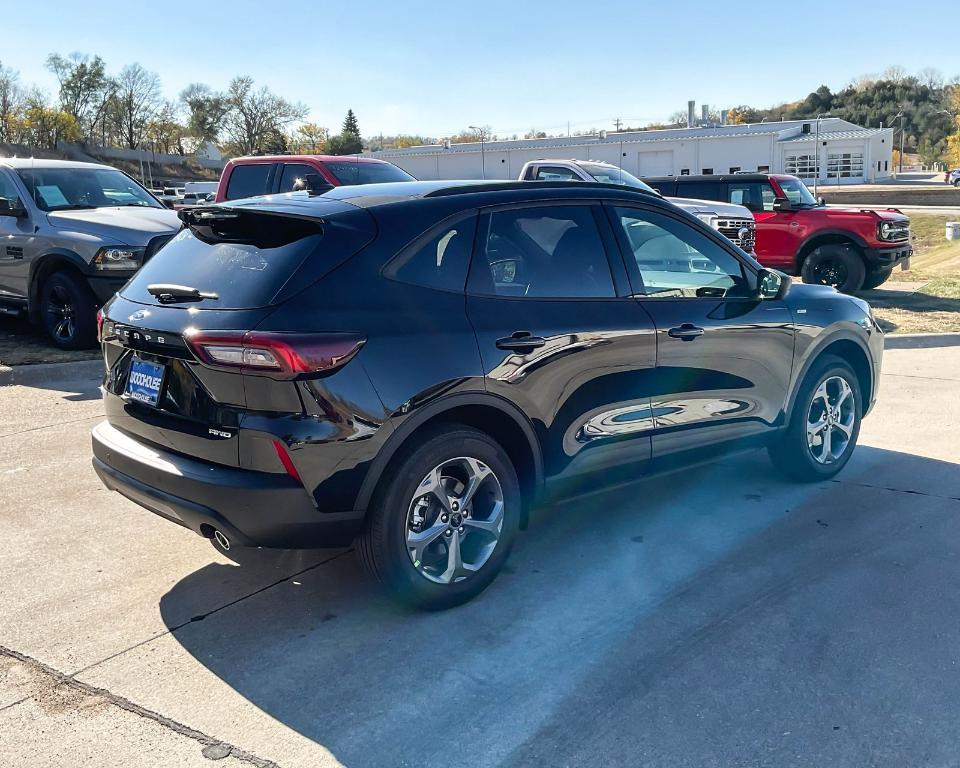 new 2025 Ford Escape car, priced at $32,014