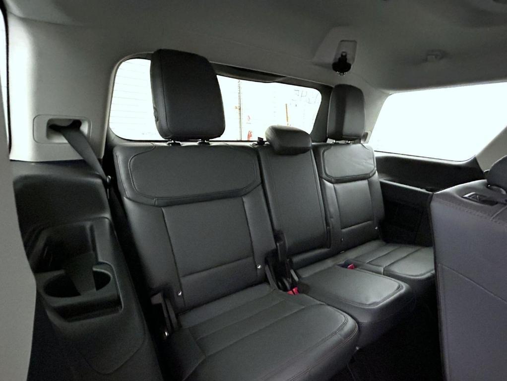 new 2025 Ford Expedition car, priced at $70,599