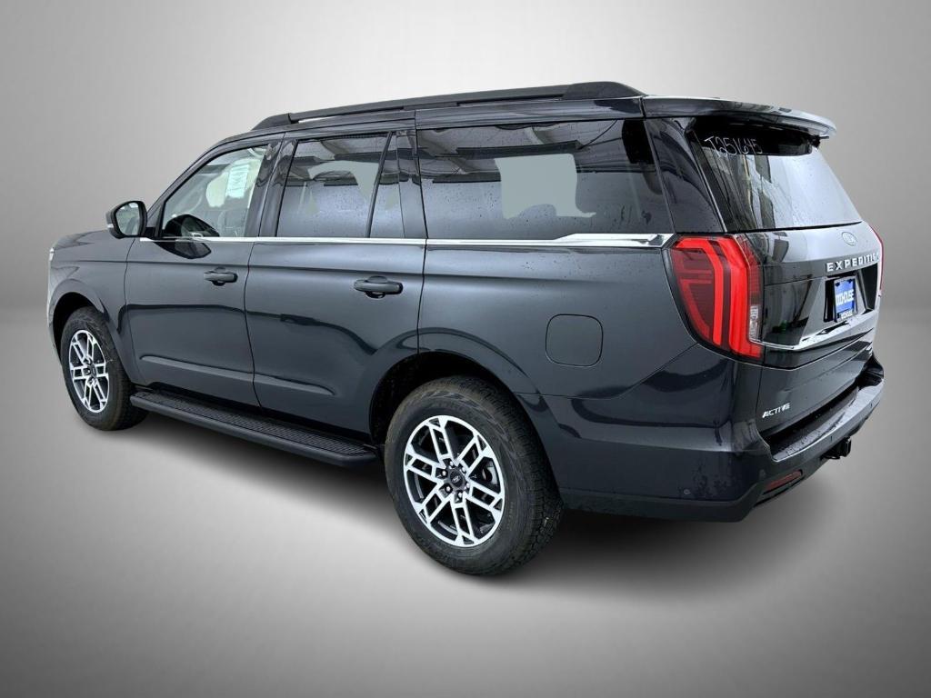 new 2025 Ford Expedition car, priced at $70,599