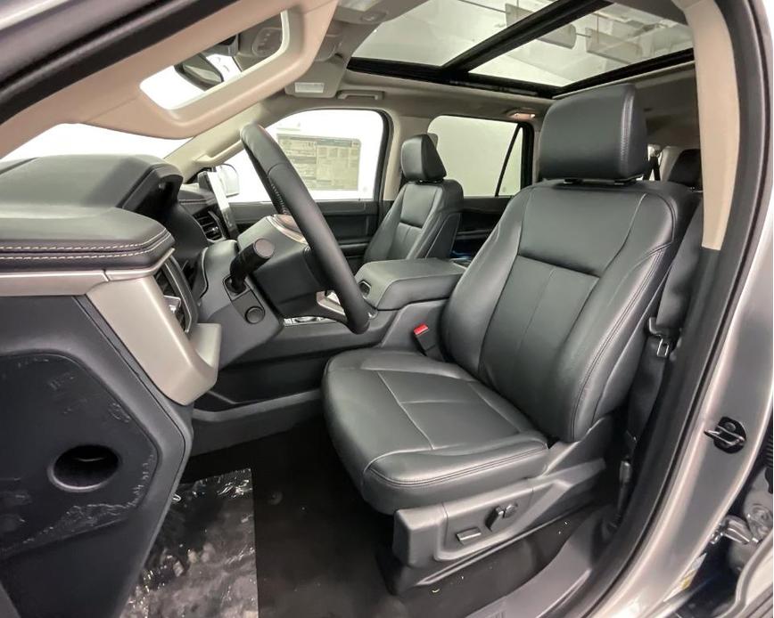 new 2024 Ford Expedition Max car, priced at $66,749