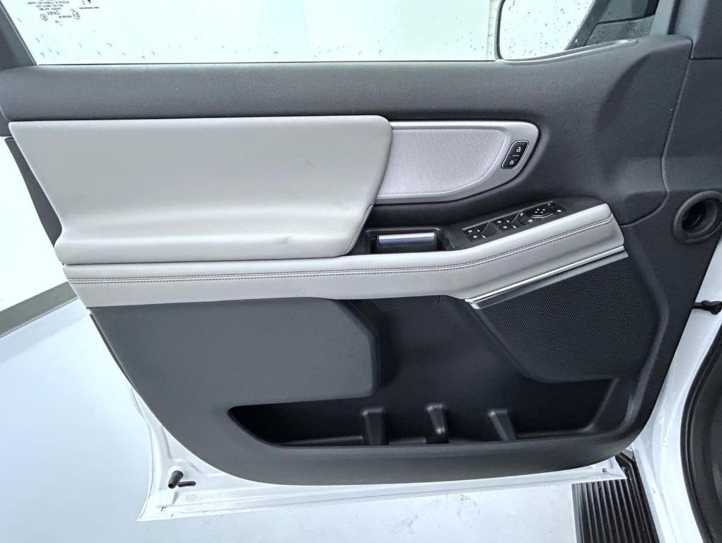 new 2025 Ford Expedition Max car, priced at $75,124