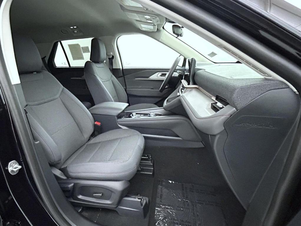 new 2025 Ford Explorer car, priced at $39,366