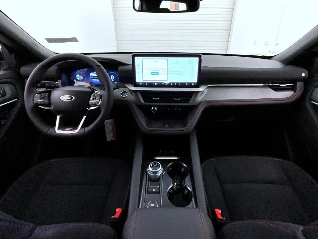 new 2025 Ford Explorer car, priced at $59,065