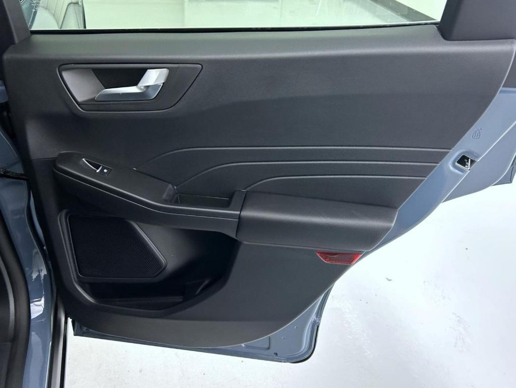new 2025 Ford Escape car, priced at $30,267