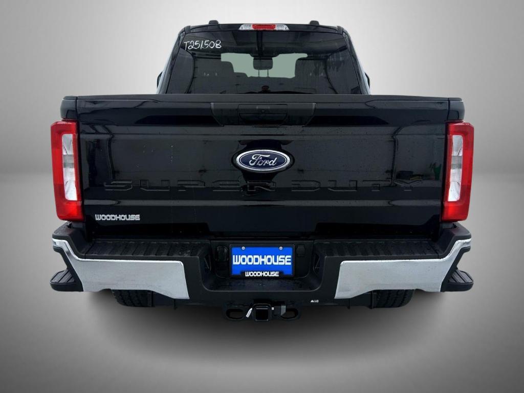 new 2025 Ford F-250 car, priced at $65,119