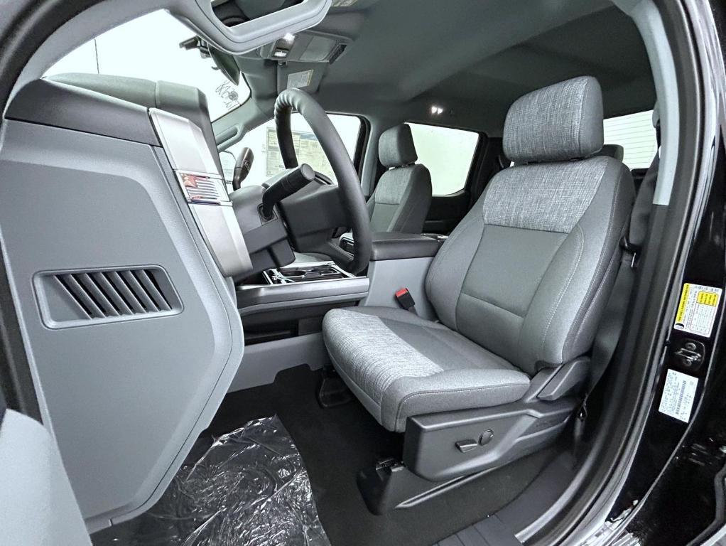 new 2025 Ford F-250 car, priced at $65,119