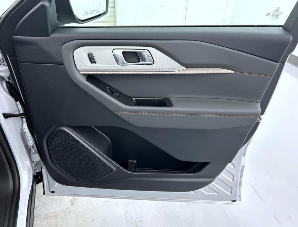 new 2025 Ford Explorer car, priced at $45,120