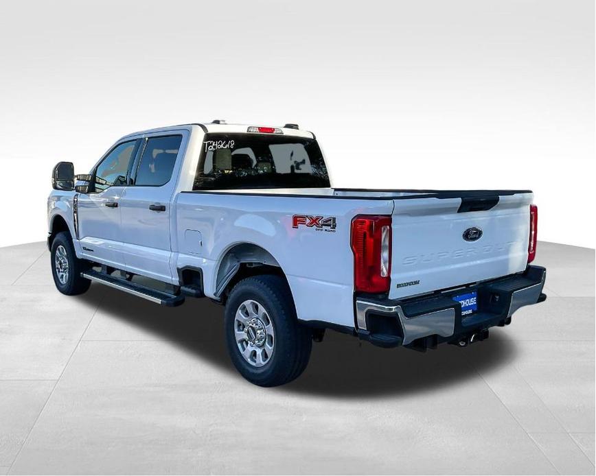 new 2024 Ford F-250 car, priced at $66,304