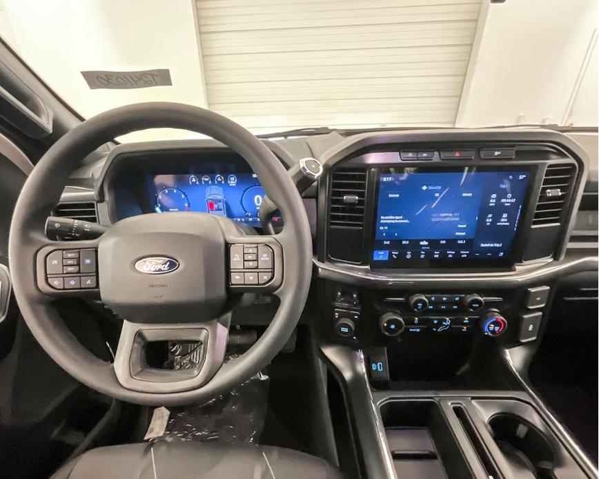 new 2024 Ford F-150 car, priced at $45,679