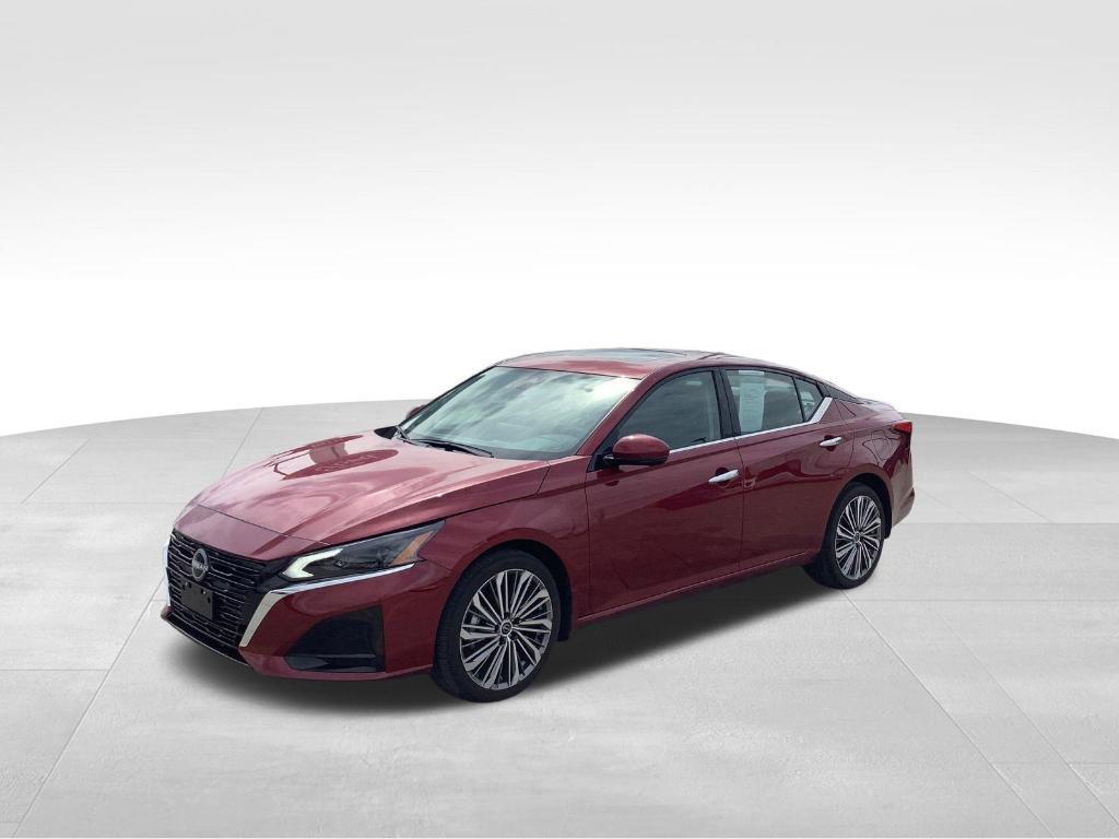 used 2025 Nissan Altima car, priced at $31,575
