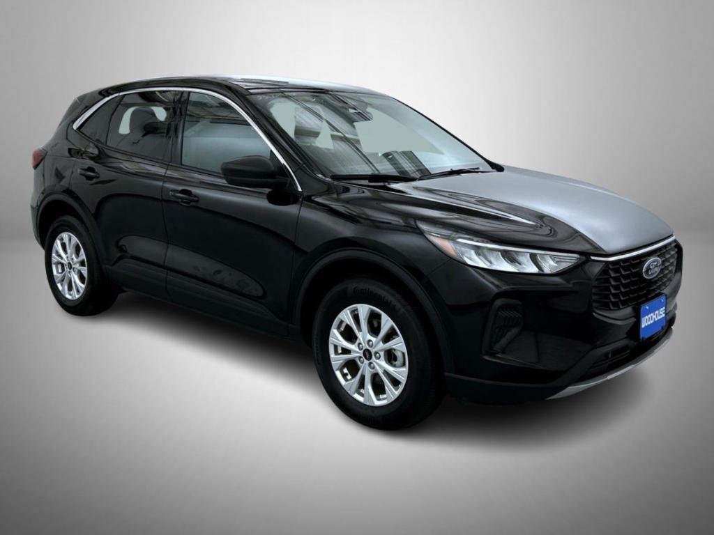 used 2023 Ford Escape car, priced at $25,038