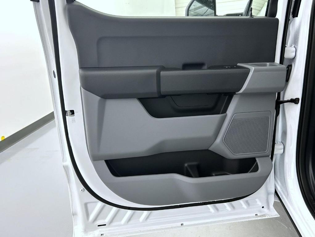 new 2025 Ford F-250 car, priced at $49,624
