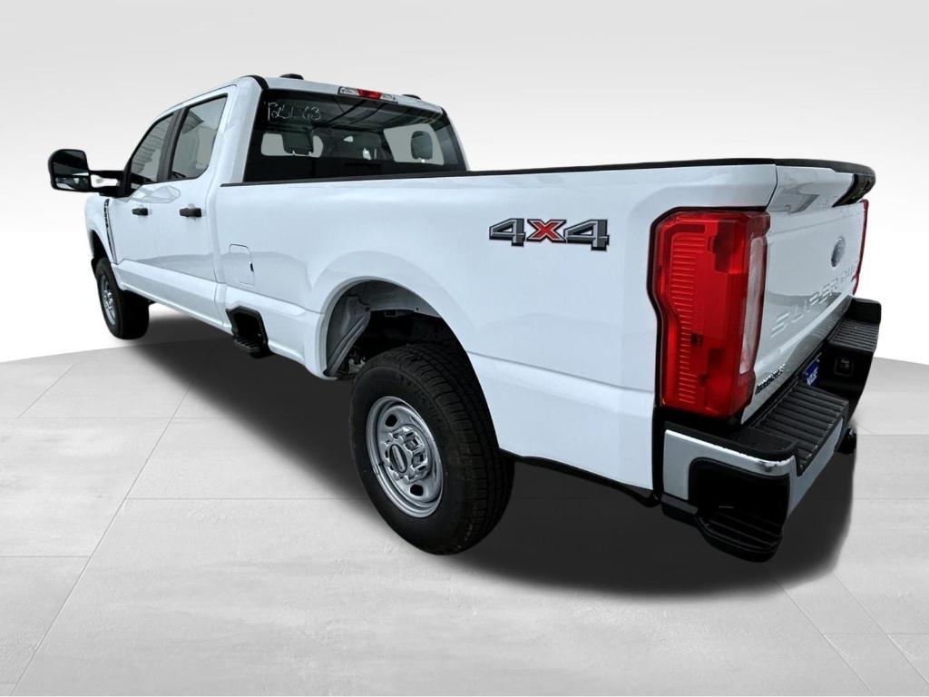 new 2025 Ford F-250 car, priced at $49,624