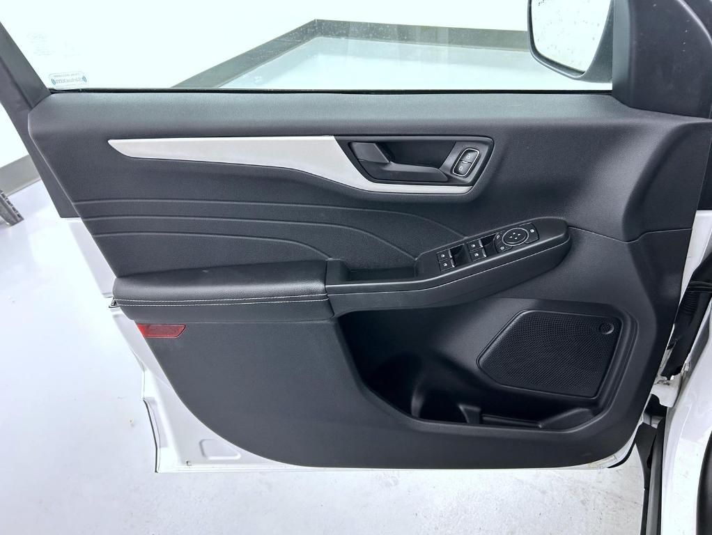 used 2022 Ford Escape car, priced at $23,552