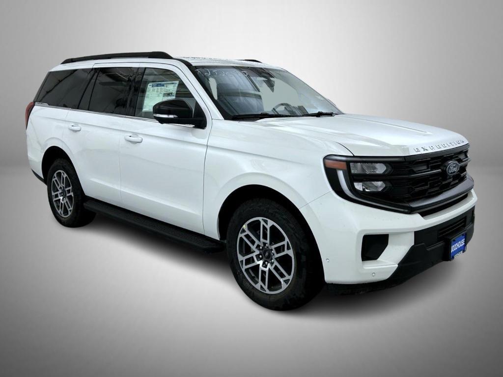 new 2025 Ford Expedition car, priced at $69,189