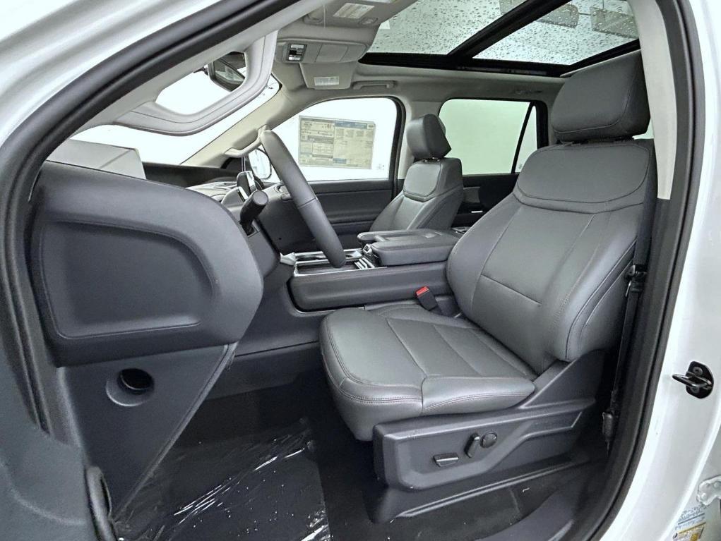 new 2025 Ford Expedition car, priced at $69,189
