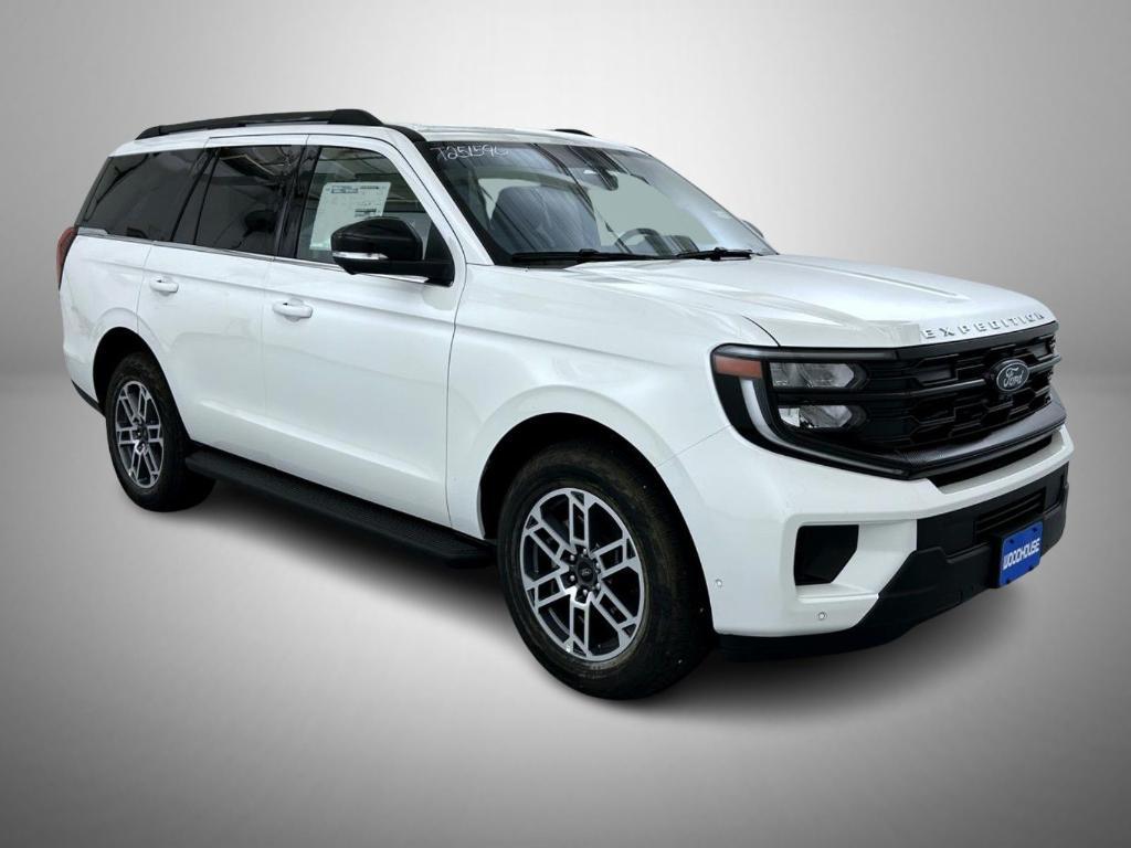 new 2025 Ford Expedition car, priced at $70,504