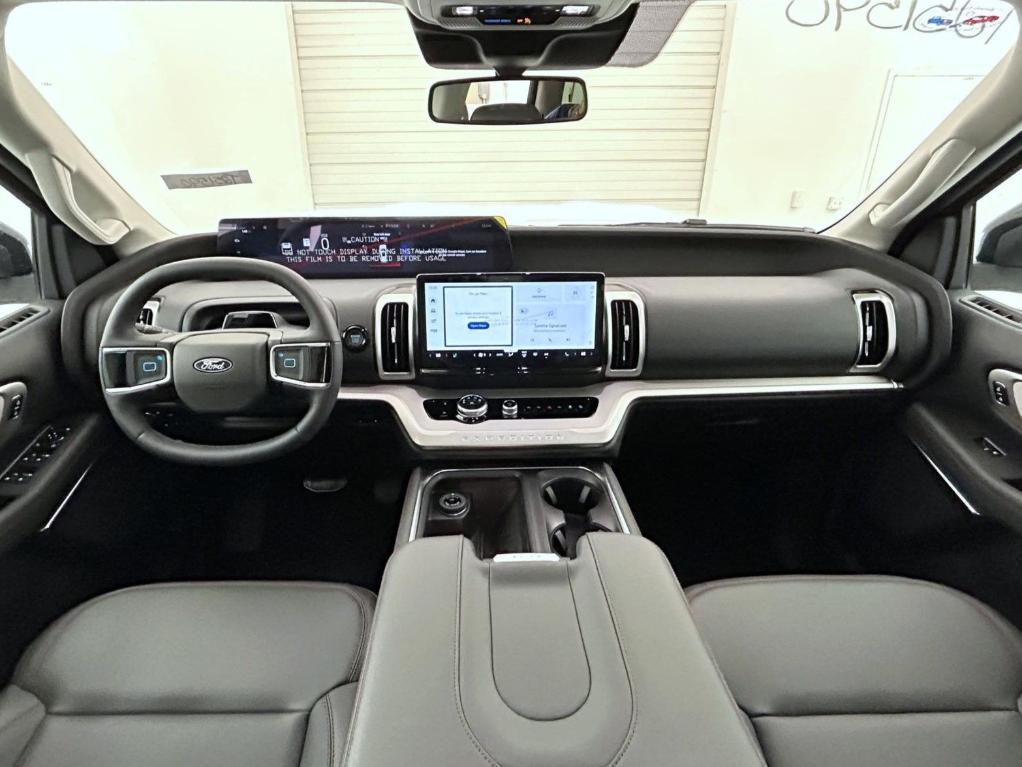 new 2025 Ford Expedition car, priced at $70,504