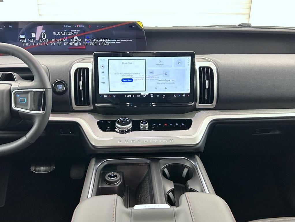 new 2025 Ford Expedition car, priced at $70,504