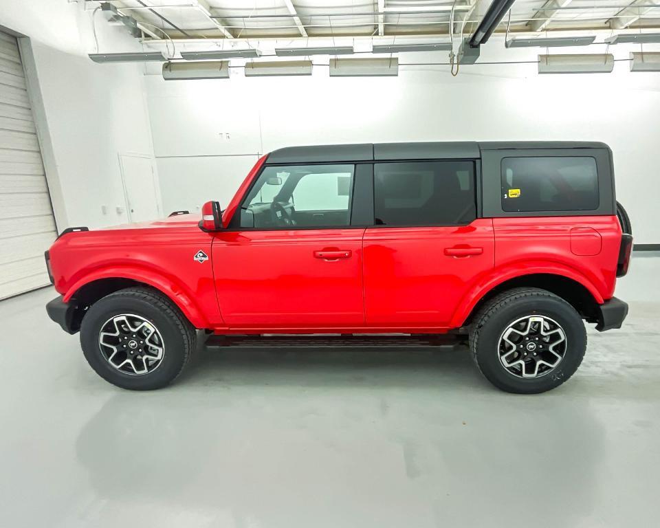 new 2024 Ford Bronco car, priced at $49,904