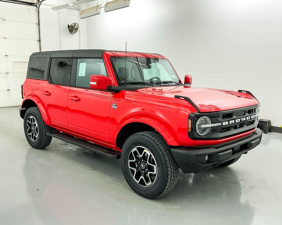 new 2024 Ford Bronco car, priced at $49,904