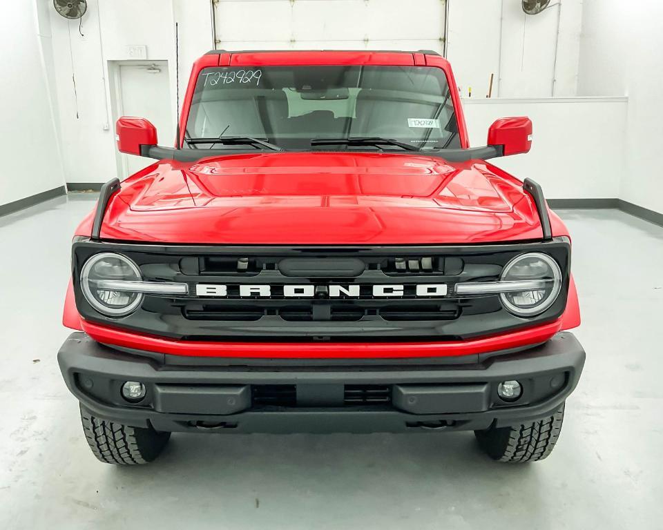 new 2024 Ford Bronco car, priced at $49,904