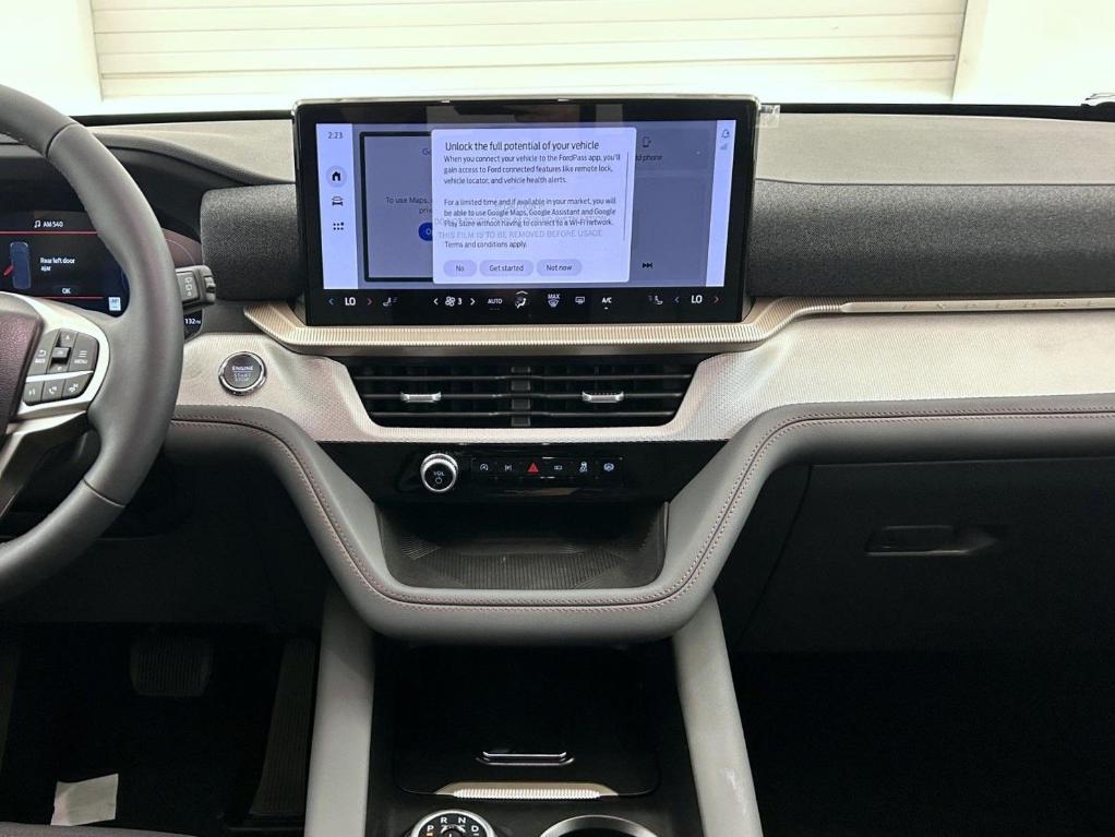 new 2025 Ford Explorer car, priced at $37,814