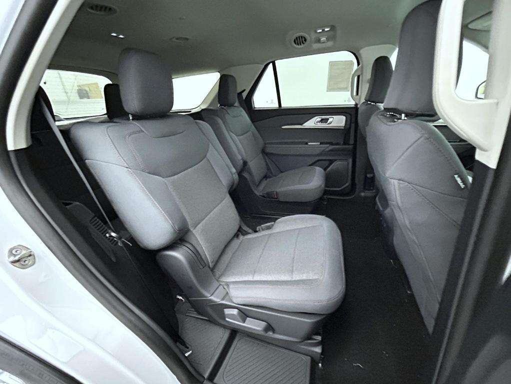new 2025 Ford Explorer car, priced at $37,814
