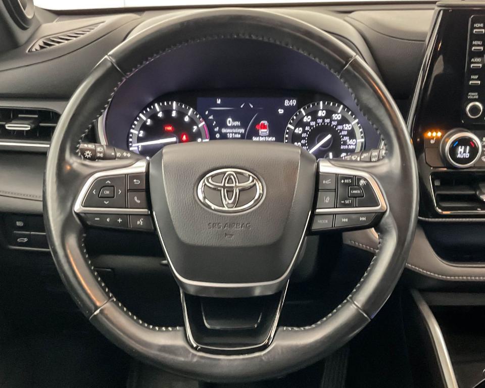 used 2021 Toyota Highlander car, priced at $28,574