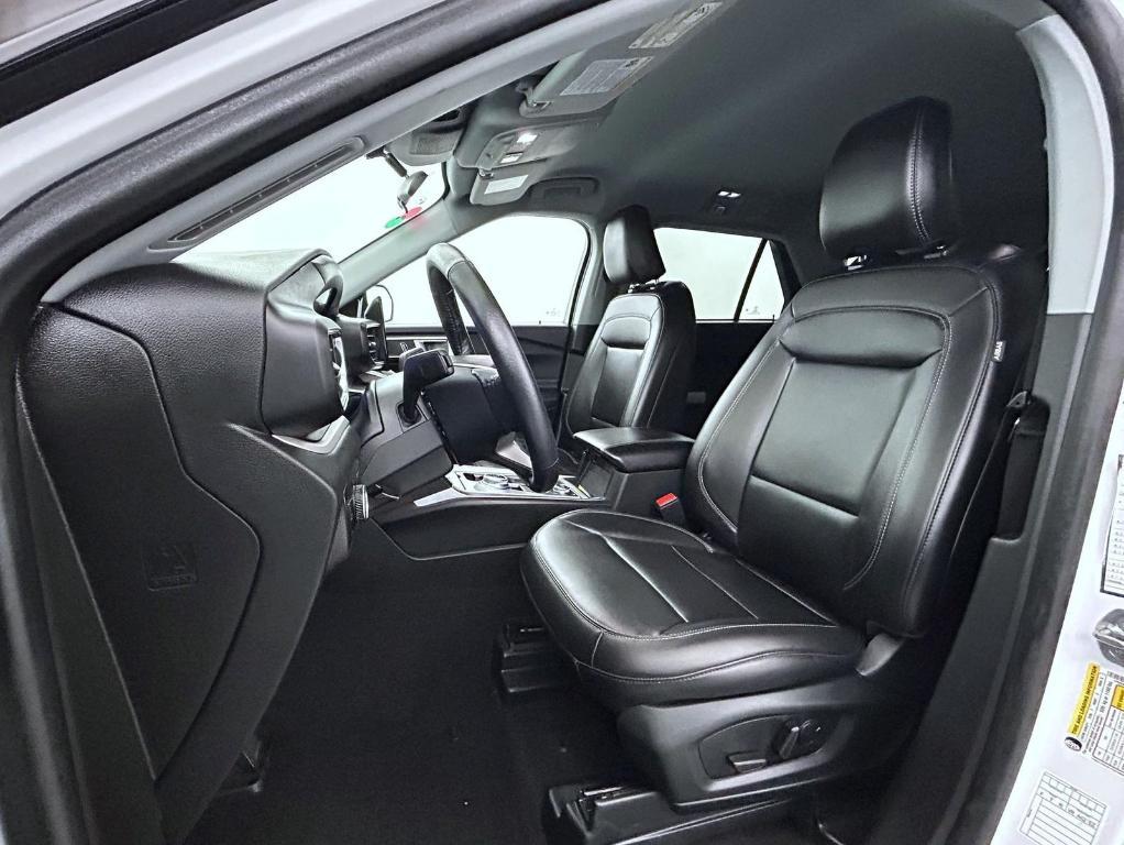 used 2024 Ford Explorer car, priced at $29,377