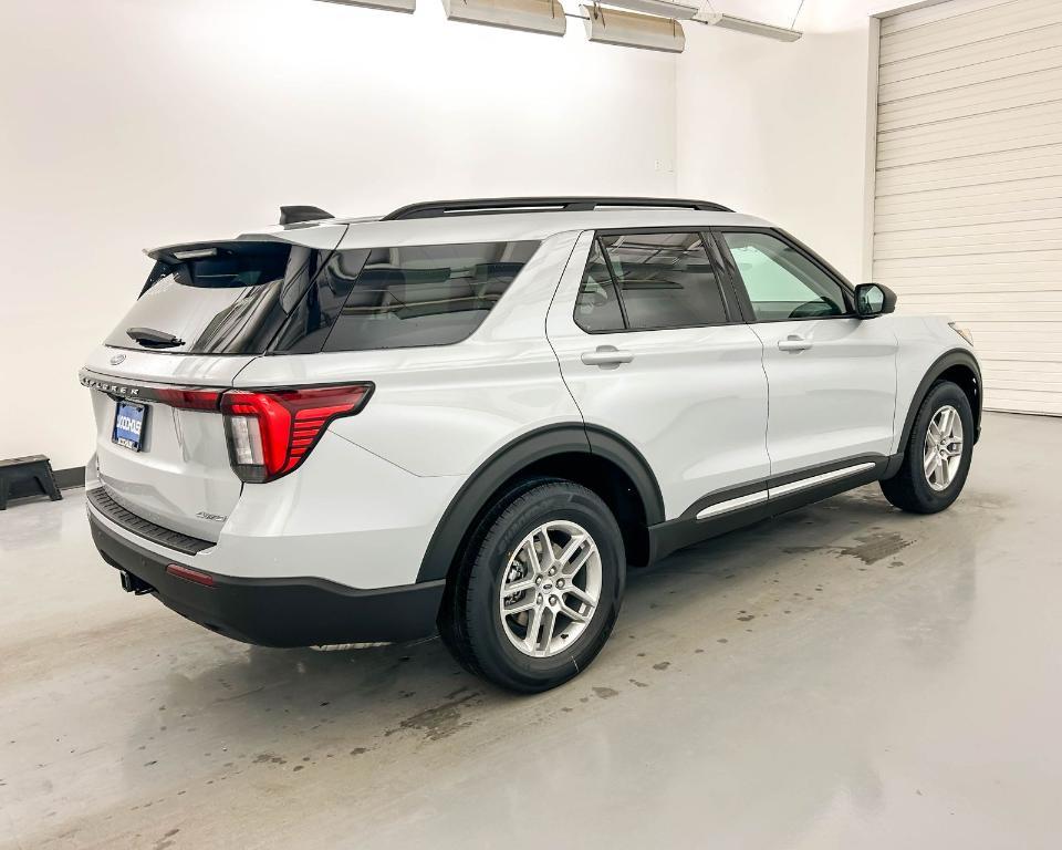 new 2025 Ford Explorer car, priced at $40,329