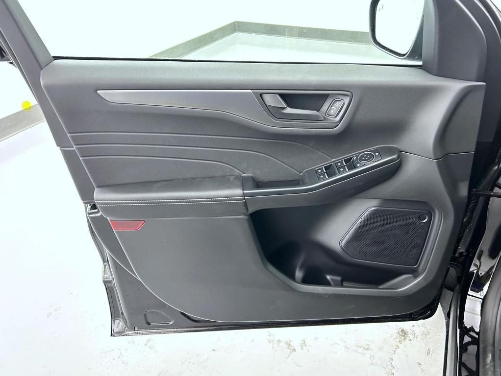 new 2026 Ford Escape car, priced at $33,584