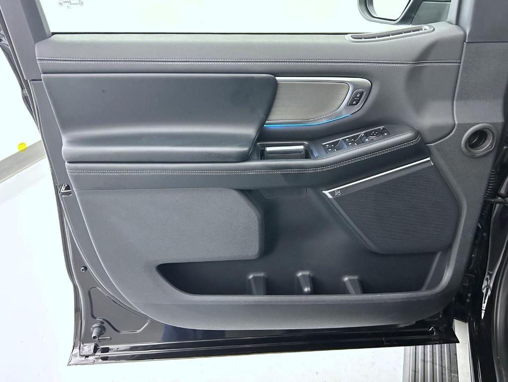 new 2025 Ford Expedition Max car, priced at $81,129