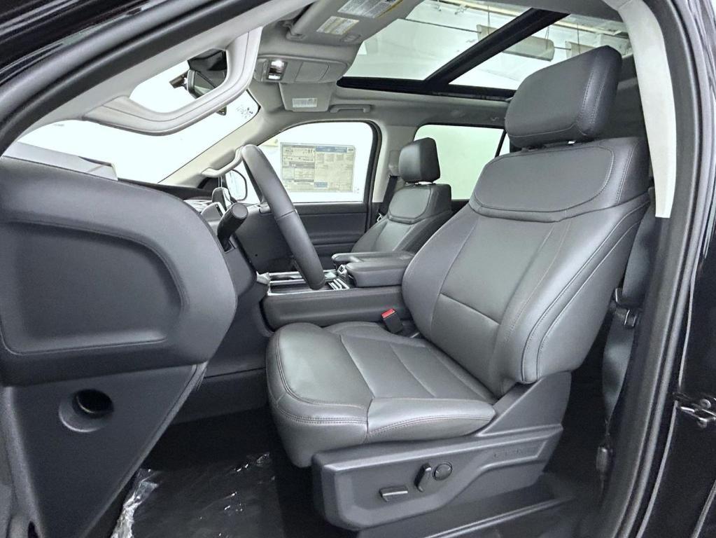 new 2025 Ford Expedition car, priced at $69,254