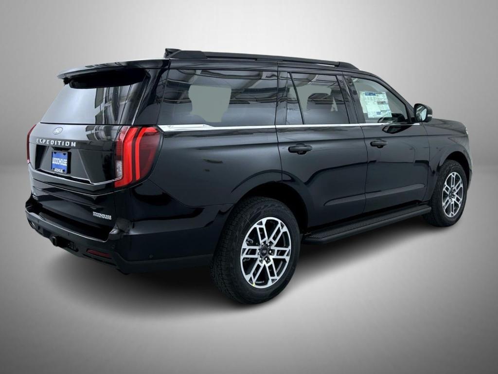 new 2025 Ford Expedition car, priced at $69,254