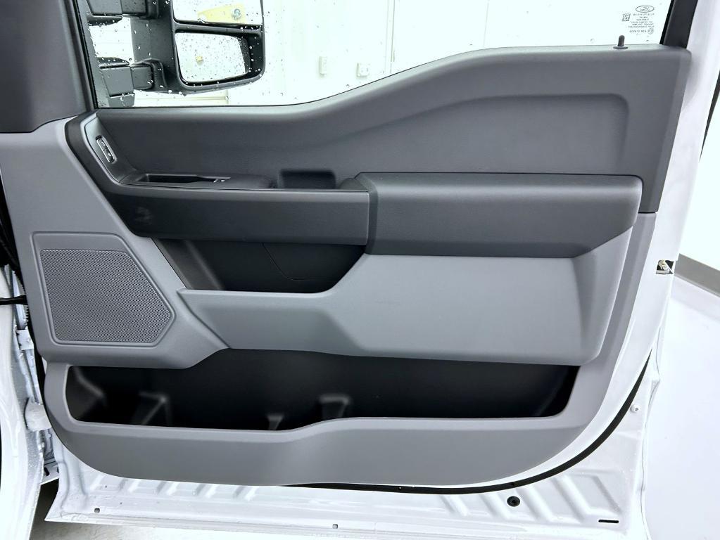 new 2025 Ford F-250 car, priced at $46,109